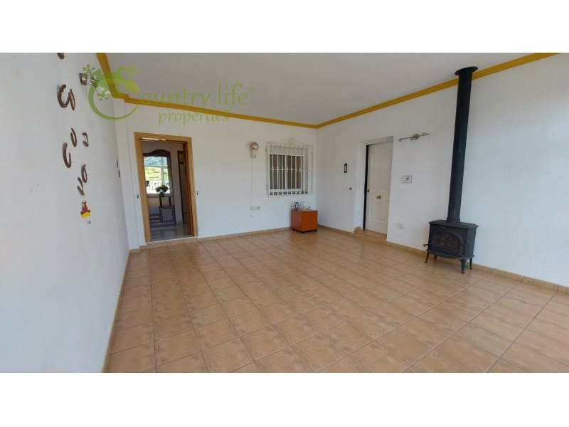 4 bedroom Finca/Country House for sale in Canillas de Aceituno - € 449,000 (Ref: 10037148)