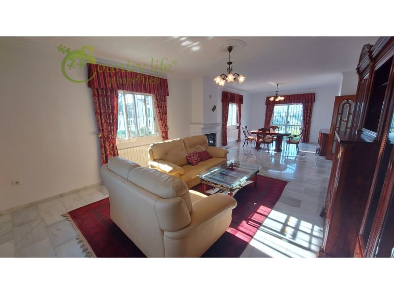 4 bedroom Finca/Country House for sale in Canillas de Aceituno - € 449,000 (Ref: 10037148)