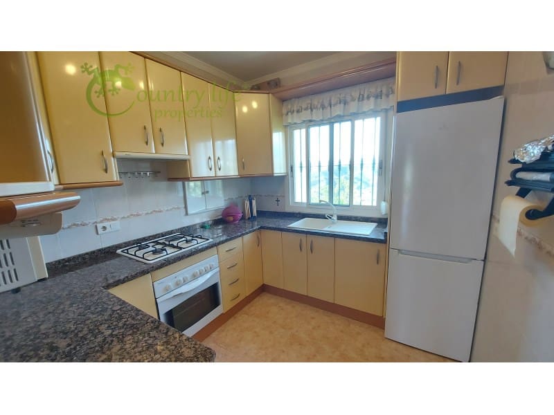 4 bedroom Finca/Country House for sale in Canillas de Aceituno - € 449,000 (Ref: 10037148)