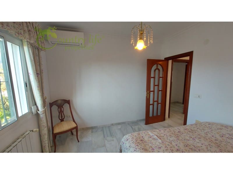 4 bedroom Finca/Country House for sale in Canillas de Aceituno - € 449,000 (Ref: 10037148)