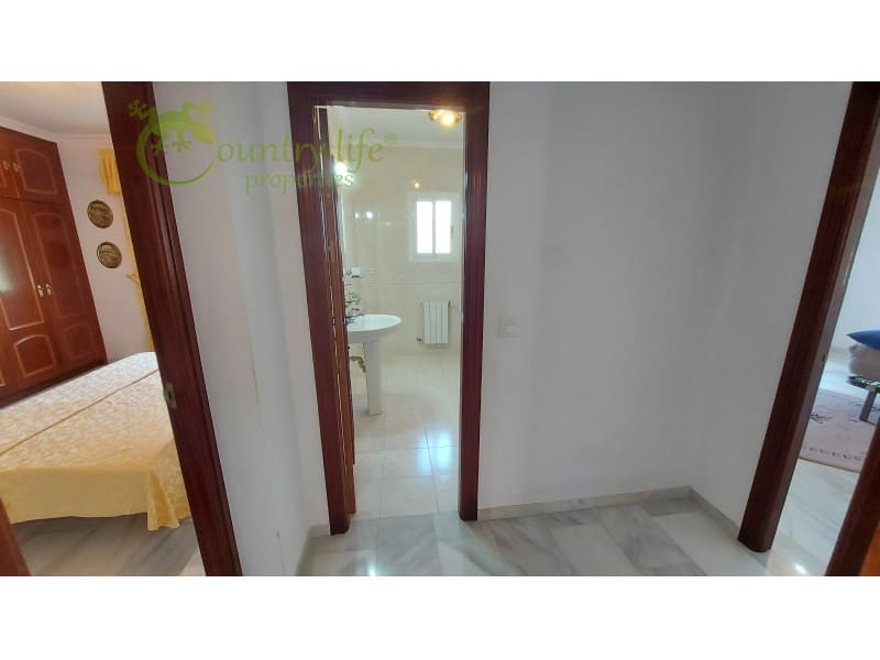 4 bedroom Finca/Country House for sale in Canillas de Aceituno - € 449,000 (Ref: 10037148)