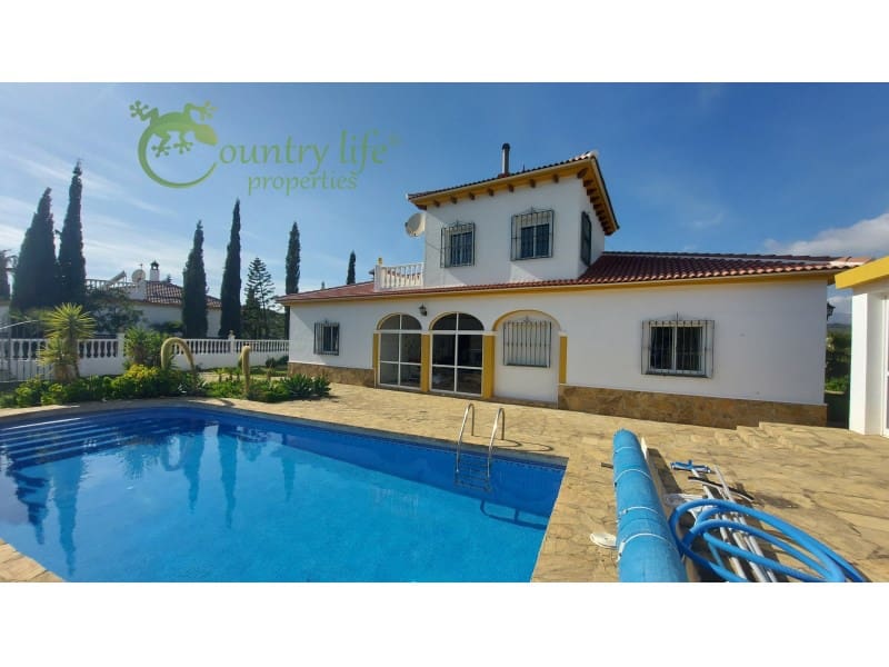 4 bedroom Finca/Country House for sale in Canillas de Aceituno - € 449,000 (Ref: 10037148)