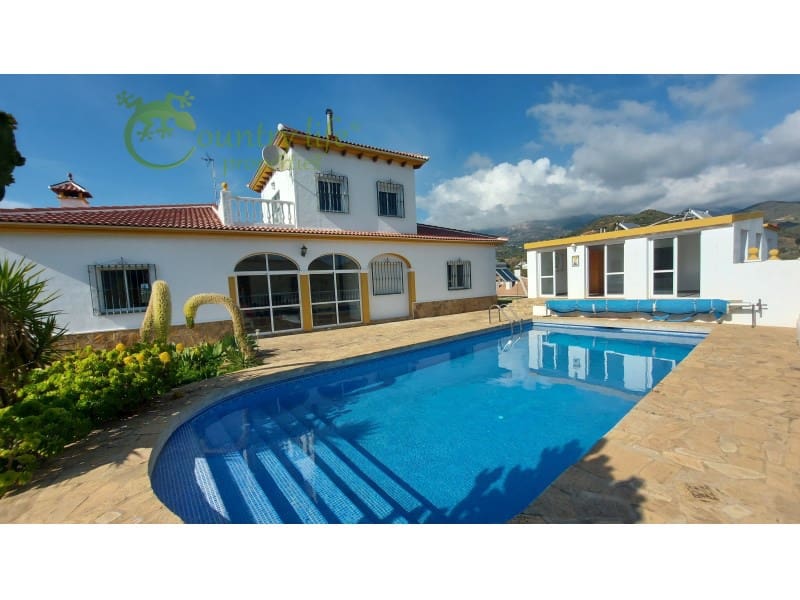 4 bedroom Finca/Country House for sale in Canillas de Aceituno - € 449,000 (Ref: 10037148)