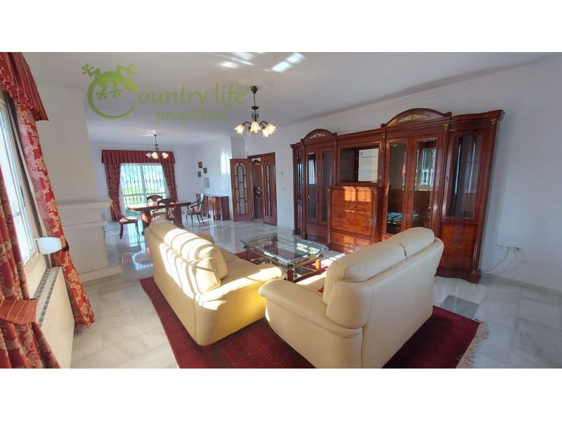 4 bedroom Finca/Country House for sale in Canillas de Aceituno - € 449,000 (Ref: 10037148)