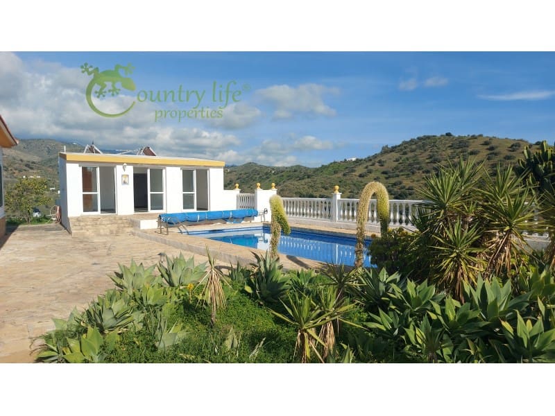 4 bedroom Finca/Country House for sale in Canillas de Aceituno - € 449,000 (Ref: 10037148)