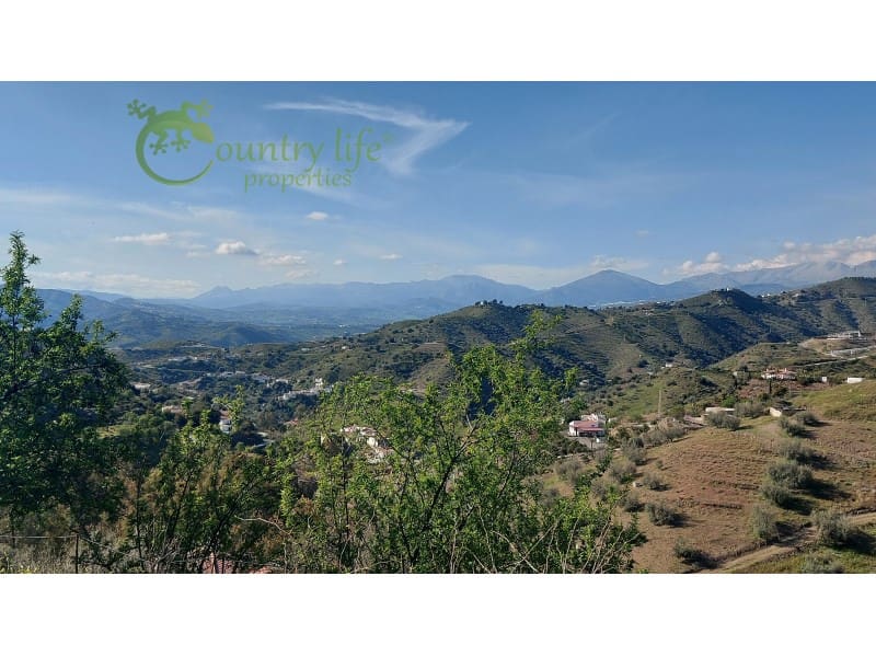 4 bedroom Finca/Country House for sale in Canillas de Aceituno - € 449,000 (Ref: 10037148)