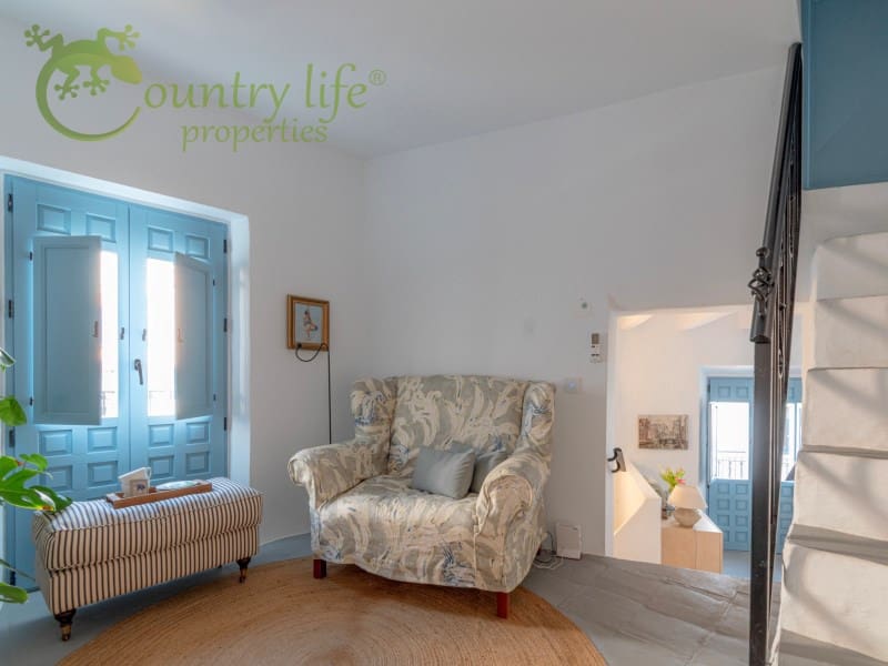 Casa de 3 habitaciones en Sedella en venta - 298.000 € (Ref: 10049337)