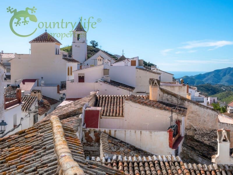 Casa de 3 habitaciones en Sedella en venta - 298.000 € (Ref: 10049337)