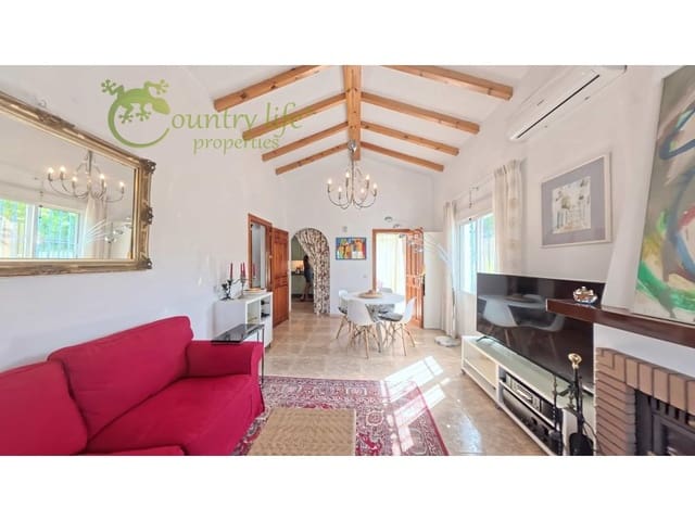 3 Zimmer Villa zu verkaufen in Alcaucín - 375.000 € (Ref: 10061699)