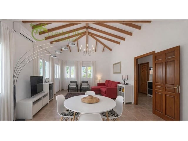 3 Zimmer Villa zu verkaufen in Alcaucín - 375.000 € (Ref: 10061699)