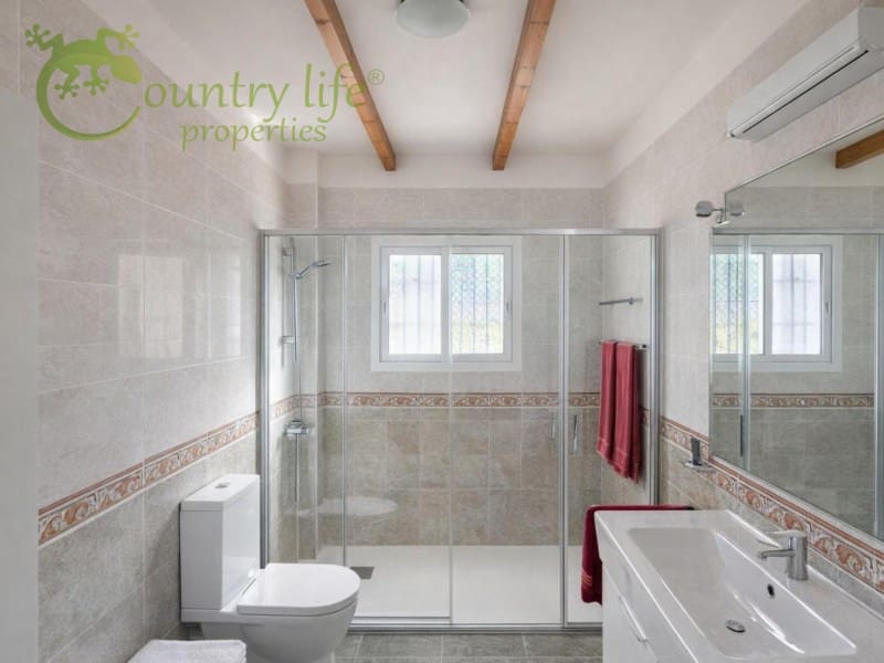 3 slaapkamer Villa te koop in Alcaucin - € 375.000 (Ref: 10061699)