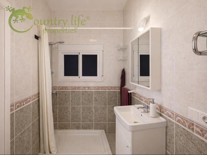 3 slaapkamer Villa te koop in Alcaucin - € 375.000 (Ref: 10061699)