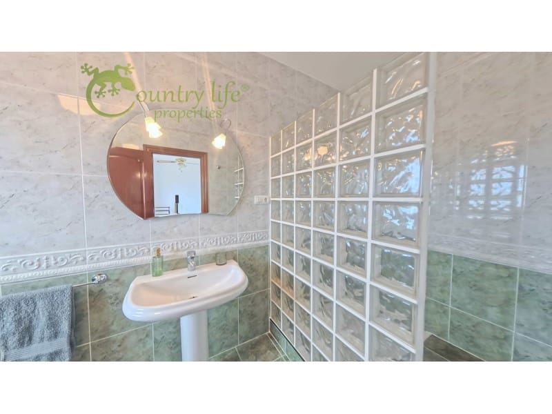 4 bedroom Villa for sale in Sedella with pool garage - € 850,000 (Ref: 10081087)
