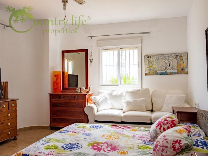 3 sypialnia Willa na sprzedaż w Alcaucin - 289 000 € (Ref: 6964038)