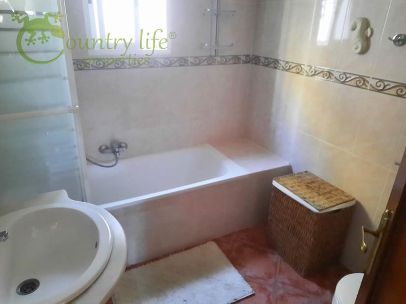 4 slaapkamer Villa te koop in Competa - € 325.000 (Ref: 7034364)