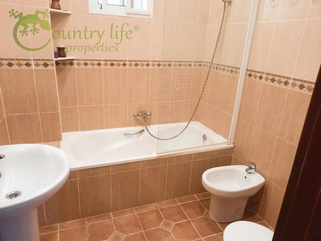 4 Zimmer Villa zu verkaufen in Cómpeta - 325.000 € (Ref: 7034364)