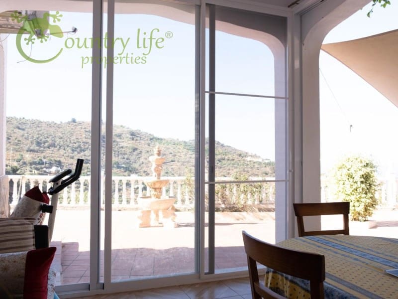 4 slaapkamer Villa te koop in Competa - € 325.000 (Ref: 7034364)