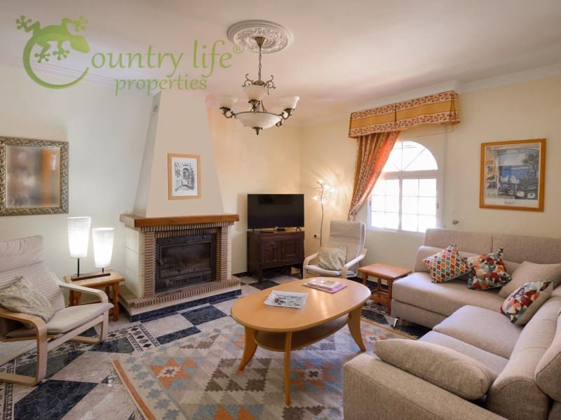 6 soveværelse Villa til salg i Vinuela - € 349.000 (Ref: 7098038)