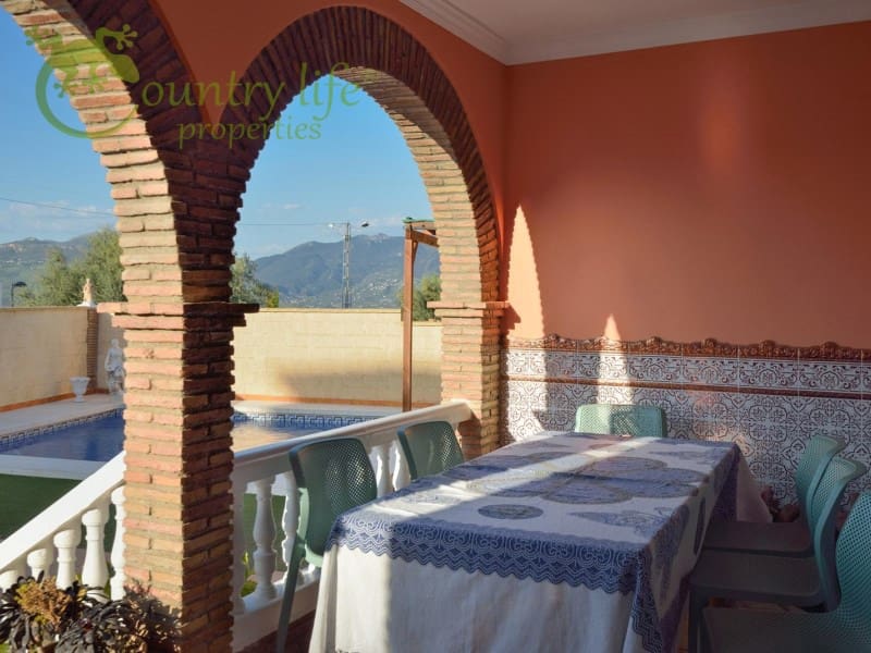 6 soveværelse Villa til salg i Vinuela - € 349.000 (Ref: 7098038)