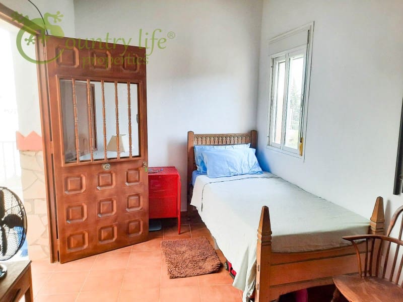 6 soveværelse Villa til salg i Vinuela - € 349.000 (Ref: 7098038)