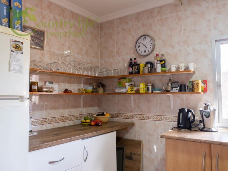 6 soveværelse Villa til salg i Vinuela - € 349.000 (Ref: 7098038)