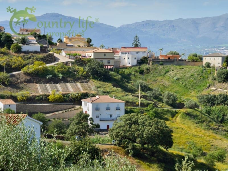 6 soveværelse Villa til salg i Vinuela - € 349.000 (Ref: 7098038)