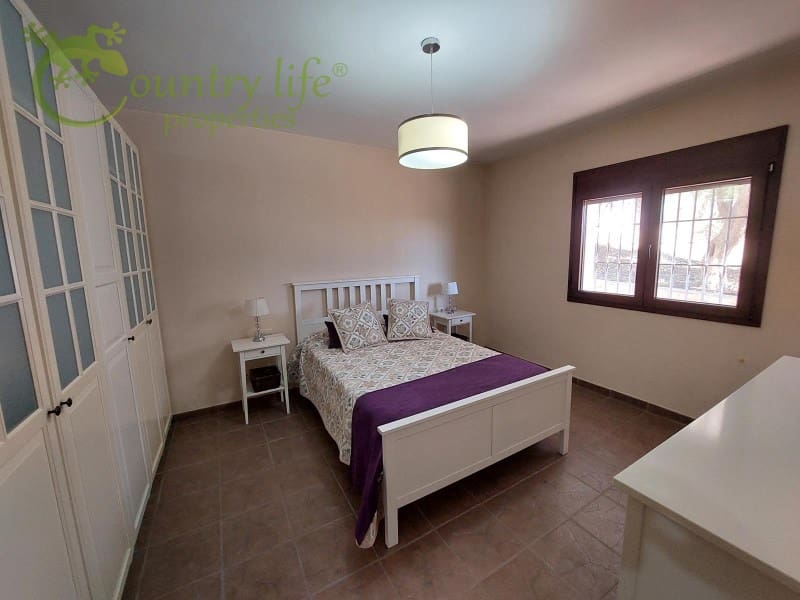 3 soveværelse Villa til salg i Alcaucin - € 395.000 (Ref: 7536728)