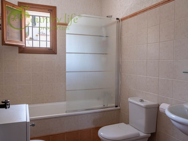 5 soverom Villa til salgs i Alcaucin - € 475 000 (Ref: 7603709)