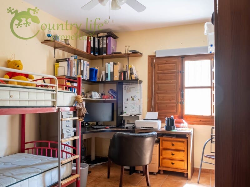 5 soverom Villa til salgs i Alcaucin - € 475 000 (Ref: 7603709)