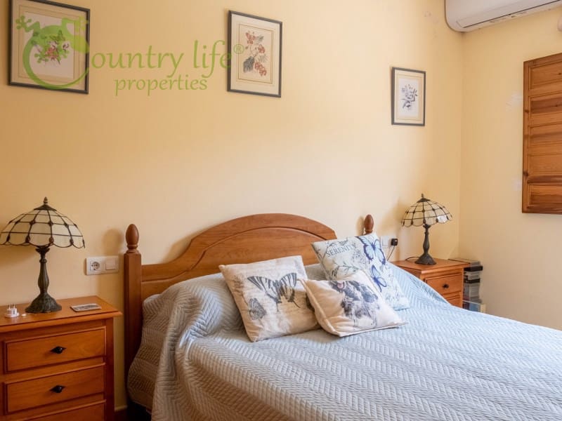 5 soverom Villa til salgs i Alcaucin - € 475 000 (Ref: 7603709)