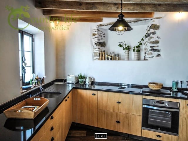 6 slaapkamer Gastenverblijf/B&B te koop in Periana - € 585.000 (Ref: 7827648)