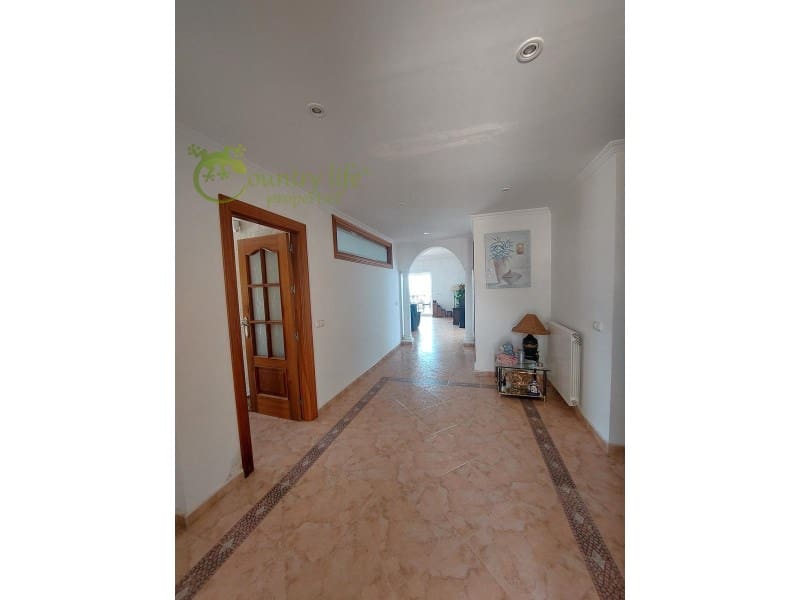 4 soverom Villa til salgs i Periana - € 699 000 (Ref: 8239005)