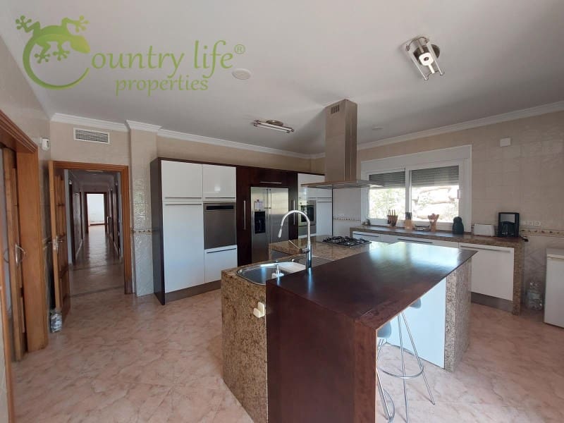 4 soverom Villa til salgs i Periana - € 699 000 (Ref: 8239005)