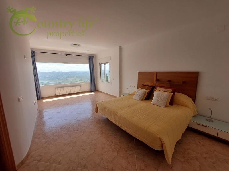4 soverom Villa til salgs i Periana - € 699 000 (Ref: 8239005)