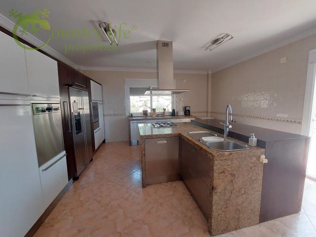 4 soverom Villa til salgs i Periana - € 699 000 (Ref: 8239005)