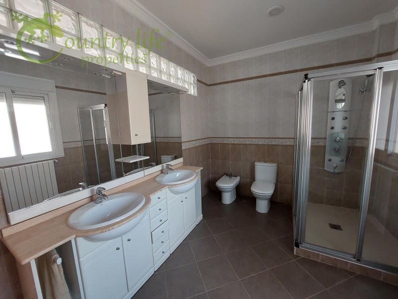 4 soverom Villa til salgs i Periana - € 699 000 (Ref: 8239005)