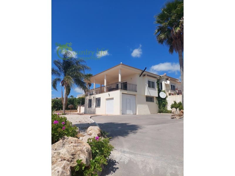 4 soverom Villa til salgs i Periana - € 699 000 (Ref: 8239005)