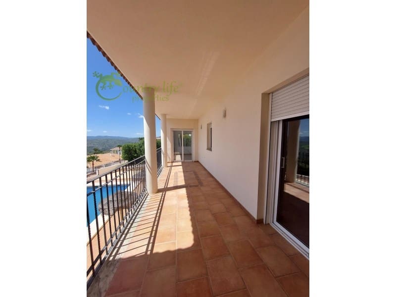 4 soverom Villa til salgs i Periana - € 699 000 (Ref: 8239005)