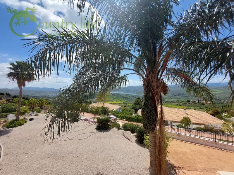 4 soverom Villa til salgs i Periana - € 699 000 (Ref: 8239005)