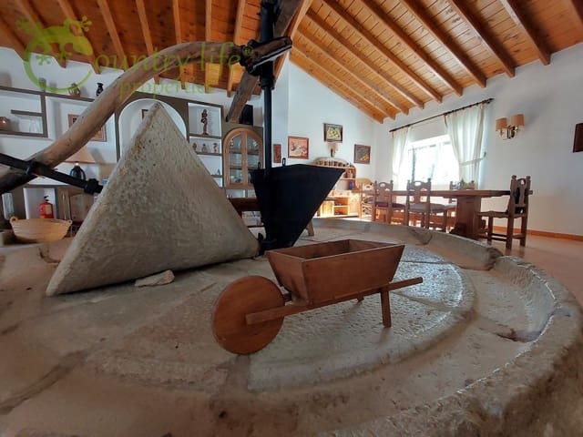 3 soverom Finca/Herregård til salgs i Pinares de San Antón, Málaga by - € 890 000 (Ref: 8244264)