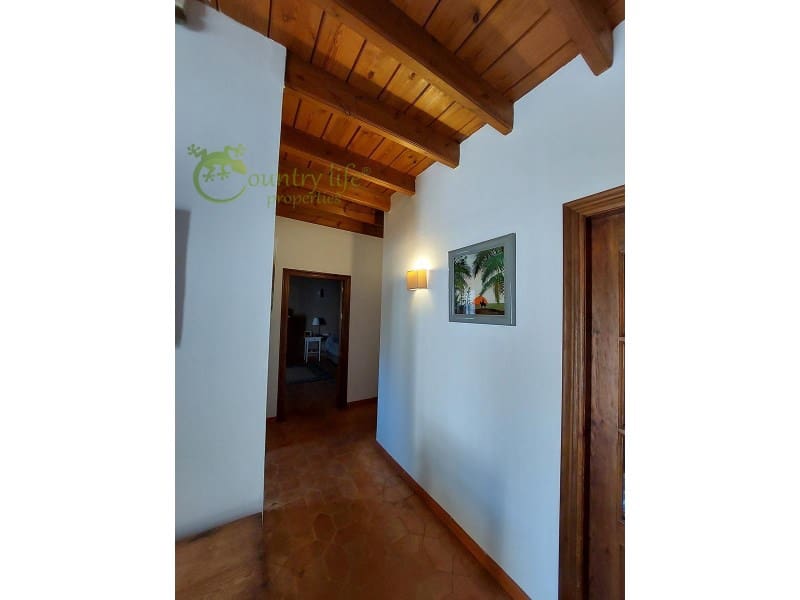 3 soveværelse Finca/Landehus til salg i Malaga by - € 890.000 (Ref: 8244264)