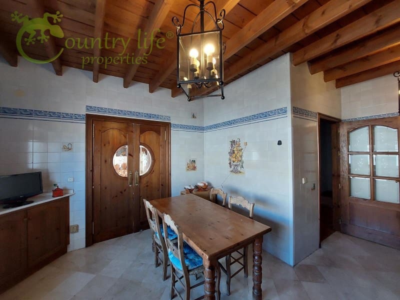 3 soveværelse Finca/Landehus til salg i Malaga by - € 890.000 (Ref: 8244264)