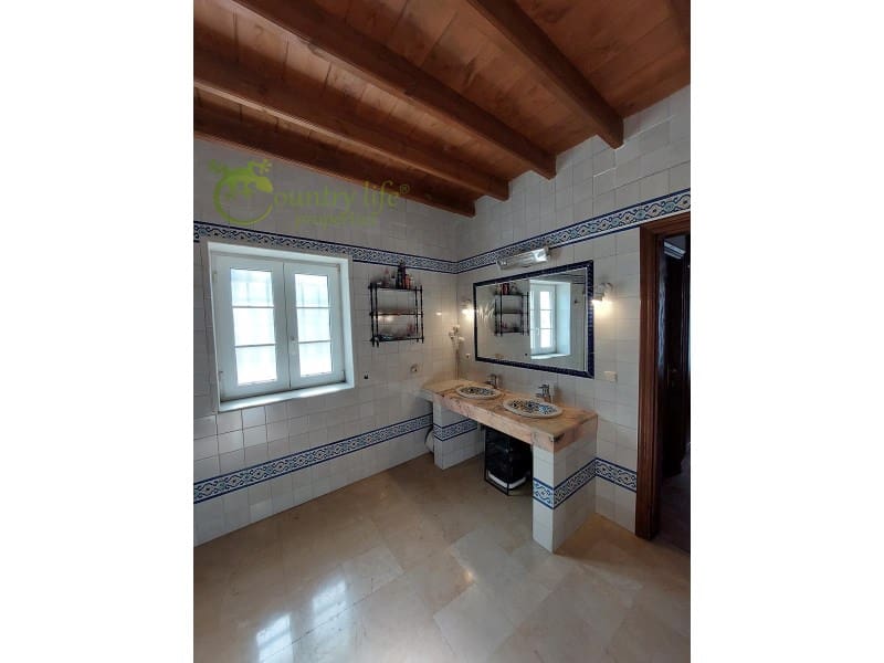 3 soveværelse Finca/Landehus til salg i Malaga by - € 890.000 (Ref: 8244264)