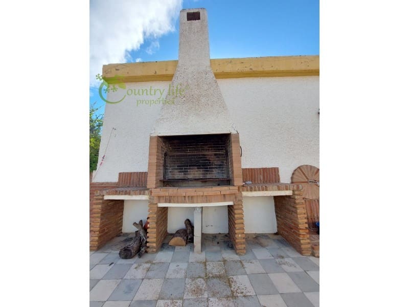 3 soveværelse Finca/Landehus til salg i Malaga by - € 890.000 (Ref: 8244264)