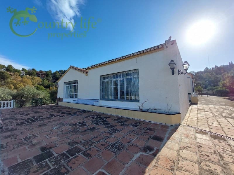 3 soveværelse Finca/Landehus til salg i Malaga by - € 890.000 (Ref: 8244264)