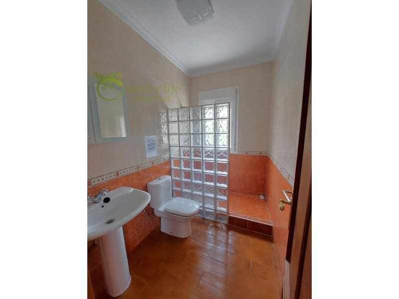 4 slaapkamer Villa te koop in Vinuela - € 625.000 (Ref: 8295633)