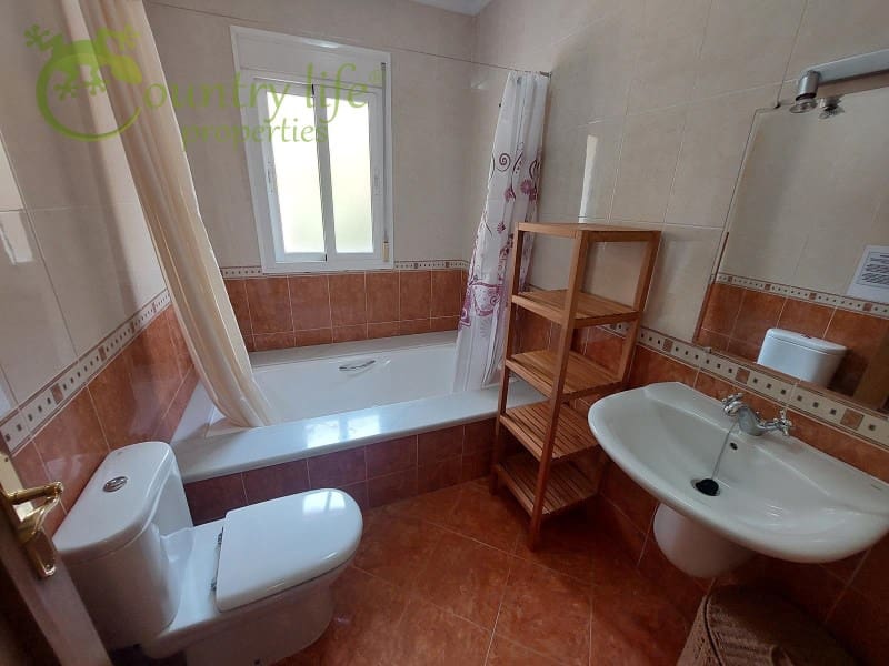 4 slaapkamer Villa te koop in Vinuela - € 625.000 (Ref: 8295633)