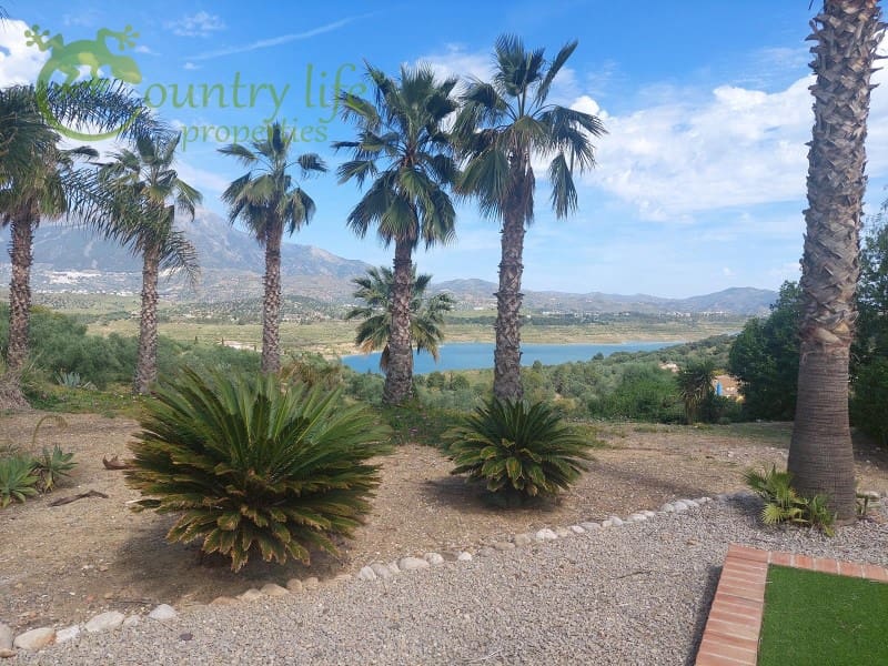 4 slaapkamer Villa te koop in Vinuela - € 625.000 (Ref: 8295633)