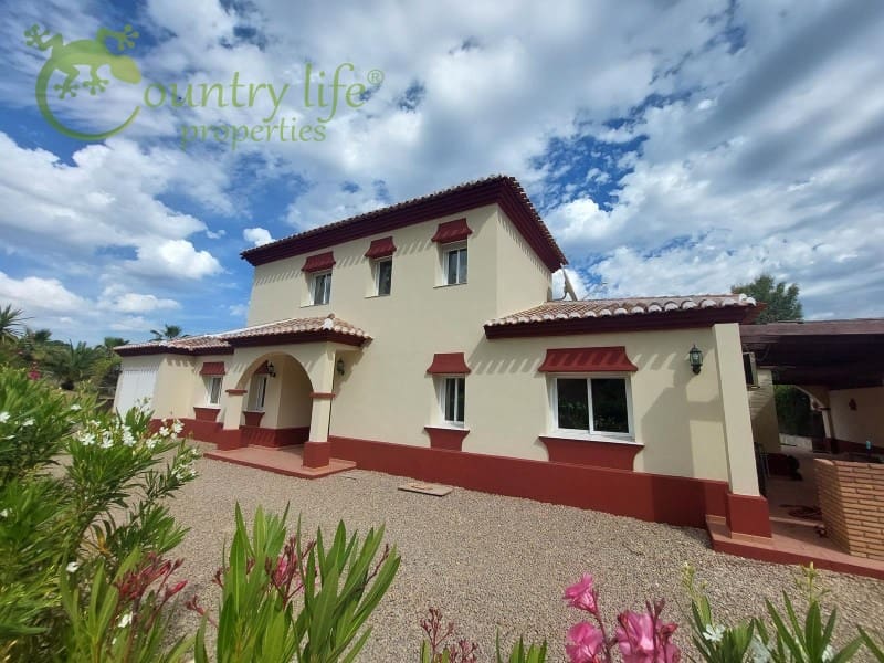 4 slaapkamer Villa te koop in Vinuela - € 625.000 (Ref: 8295633)