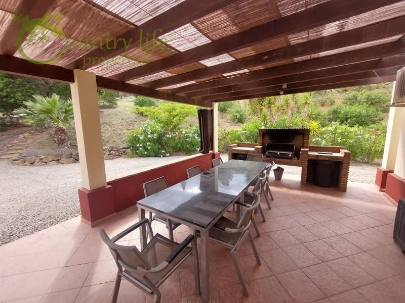 4 slaapkamer Villa te koop in Vinuela - € 625.000 (Ref: 8295633)